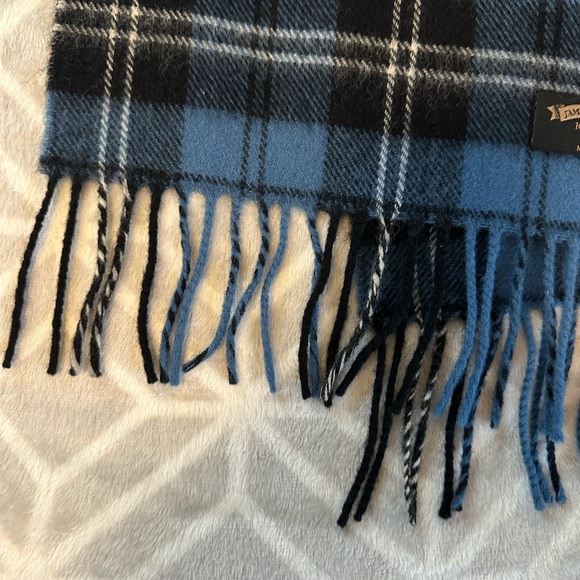 James Pringle Weavers scarf - Picture 4 of 5